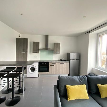 Tres Beau T2 42M2 Lumineux, Moderne Et Renove Avec Fibre Appartement Belfort Buitenkant foto